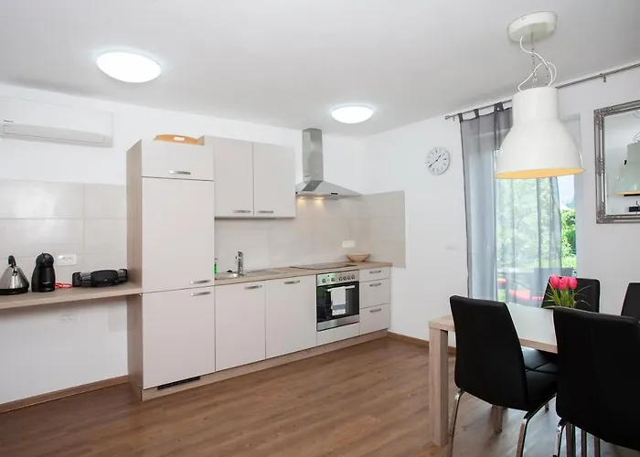 Razingar 9 Apartman *